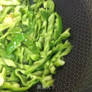Make Cream pepper and shrimp step 4