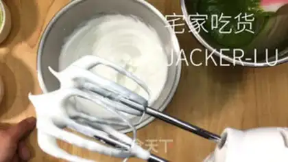 Make Tea strawberry rolls step 7