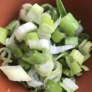 Make Celery fried eggs step 2