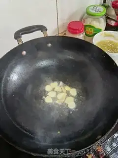 Make A cabbage and a fan step 0