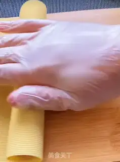 Make Bean-skin sausage step 1