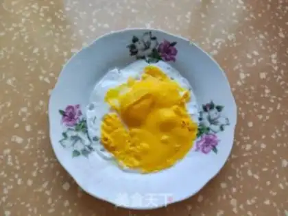 Make Soybeans egg sandwich step 3