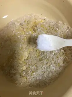 Make Carrot fan porridge step 2