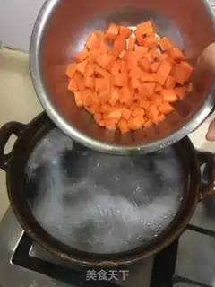 Make Carrot fan porridge step 4