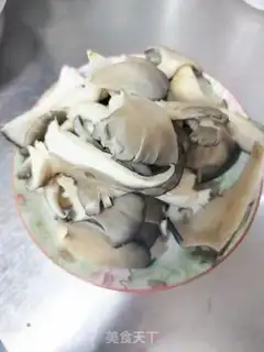 Make Blow the mushrooms step 0