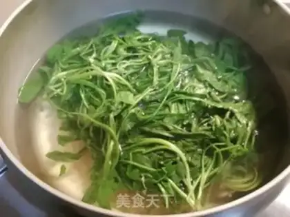 Make Chicken-cracker sprouts step 2