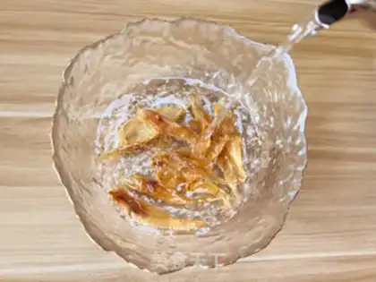 Make Clear the gel soup step 1