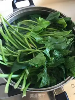 Make A spinach pastry curry bone step 4