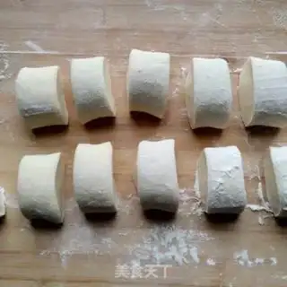 Make White pasta corn radish buns step 16
