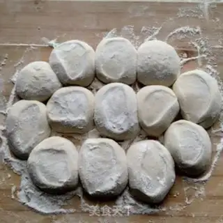 Make White pasta corn radish buns step 17