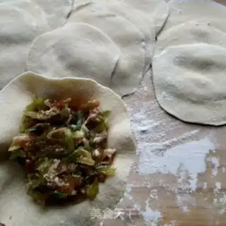 Make White pasta corn radish buns step 18