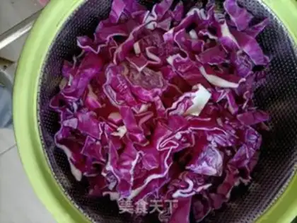 Make Mother-in-law makes purple kale step 0