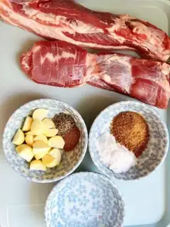 Make Garlic, black pepper and pork step 0