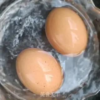 Make cucumber-mucked eggs step 4