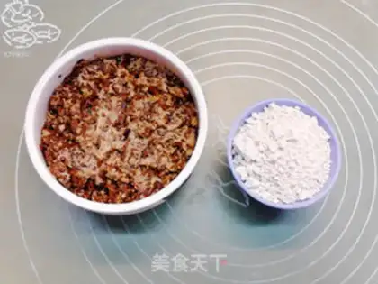 Make Soy mushrooms and meat step 0