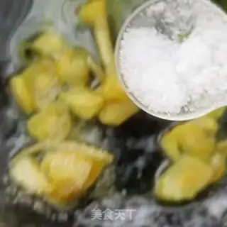 Make cucumber-mucked eggs step 7