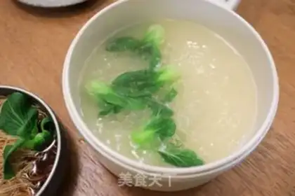 Make Soy sauce soup step 5