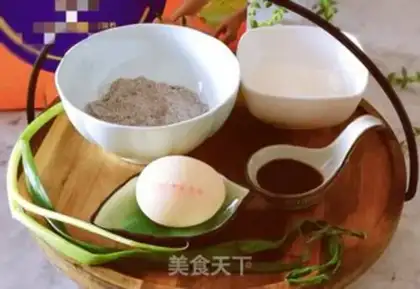 Make Black rice egg pancakes step 0