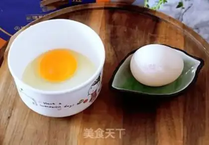 Make Black rice egg pancakes step 1