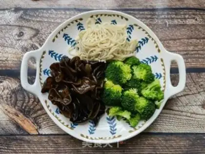 Make Golden pins and mushrooms and broccoli step 5