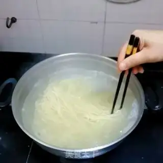 Make Home beef noodles step 5