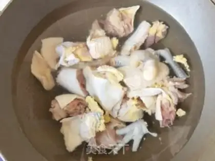 Make The corn and chicken soup step 1