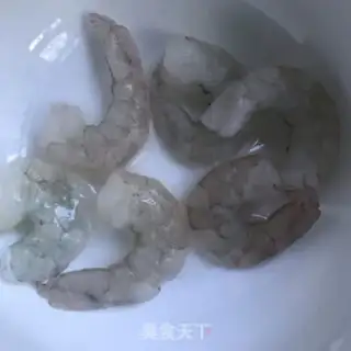 Make Japanese tofu steamed shrimp step 1