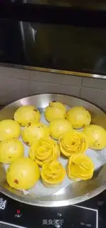 Make Cranberry pumpkin buns step 9