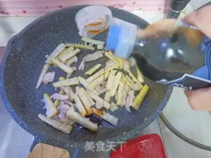 Make Spring fried meat step 7