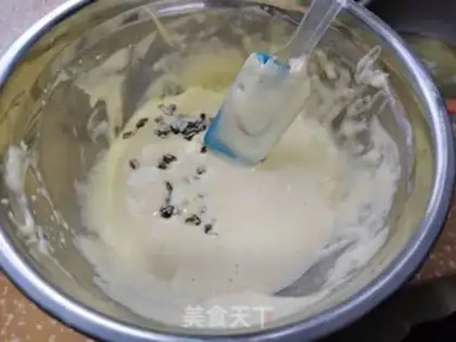 Make raisin sponge cake step 8