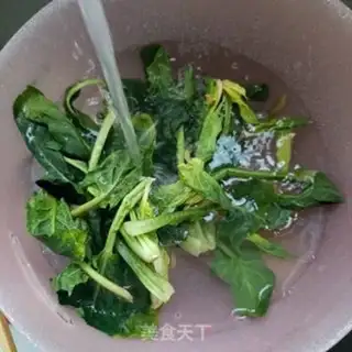 Make Cream shrimp, spinach step 0