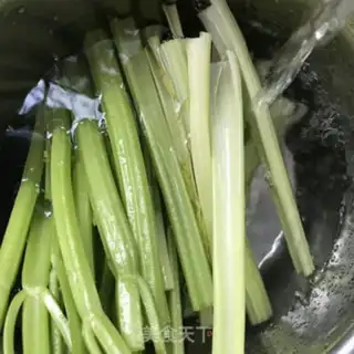 Make Green juice step 1