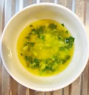 Make Garlic claws step 1