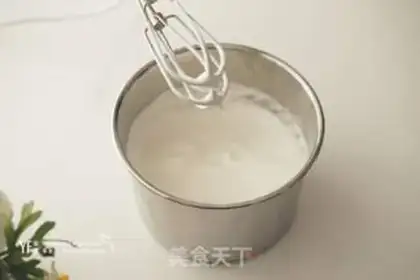 Make Red velvet cake rolls step 3