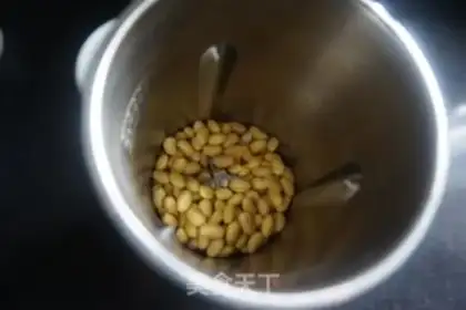 Make Bean juice for noodles step 4