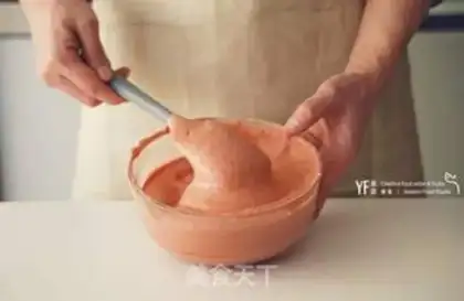 Make Red velvet cake rolls step 4