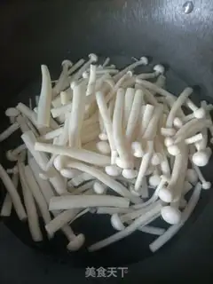 Make Scrambled eggs step 2