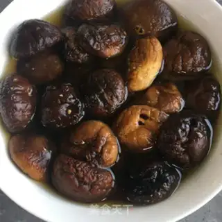 Make Frozen mushrooms step 1