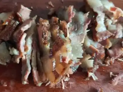 Make Garlic pork step 1