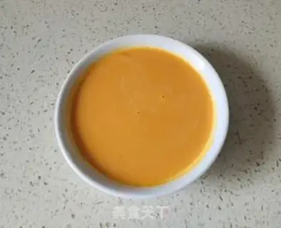 Make Pumpkin rolls step 0
