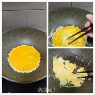 Make Spinach fried eggs step 7