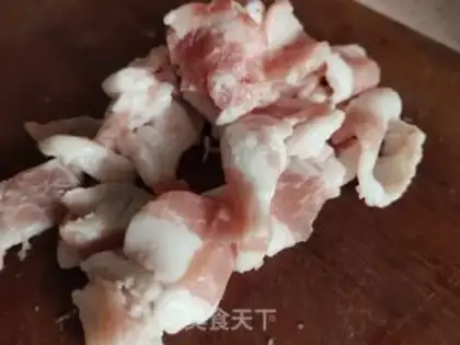 Make Sour sauce and white meat step 0