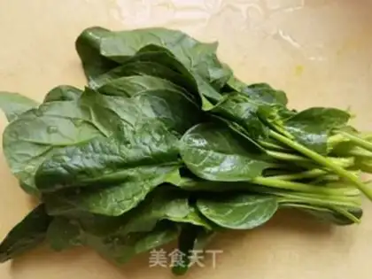 Make The spinach chicken gravy step 2