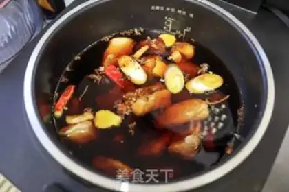Make Soy sauce broth ribs step 4
