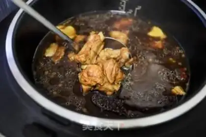Make Soy sauce broth ribs step 6