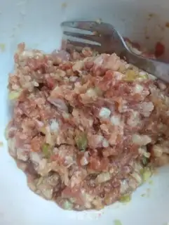 Make A gravy bun step 2