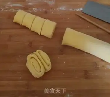 Make Pumpkin rolls step 10