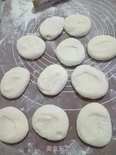 Make A gravy bun step 5
