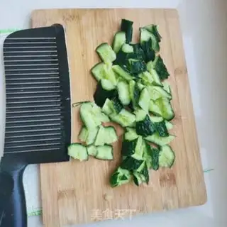 Make cucumber with pork step 1