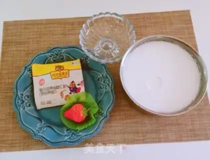 Make Strawberry nut yogurt step 6